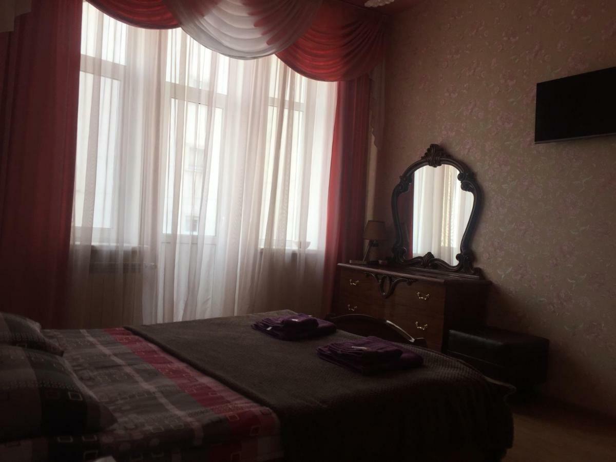 Затишна Квартира В Центрі Міста Ternopil Esterno foto