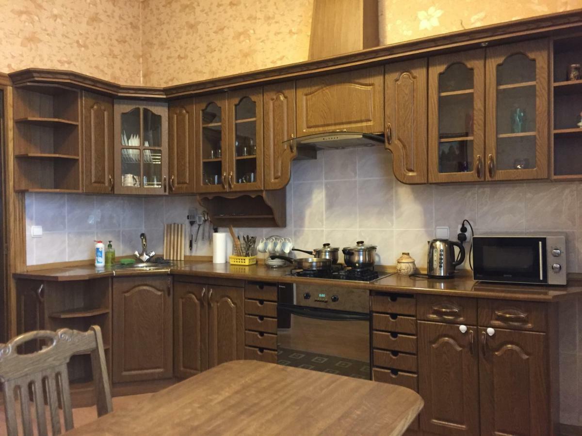 Затишна Квартира В Центрі Міста Ternopil Esterno foto